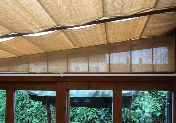 Zastínění trojúhelníkového okna